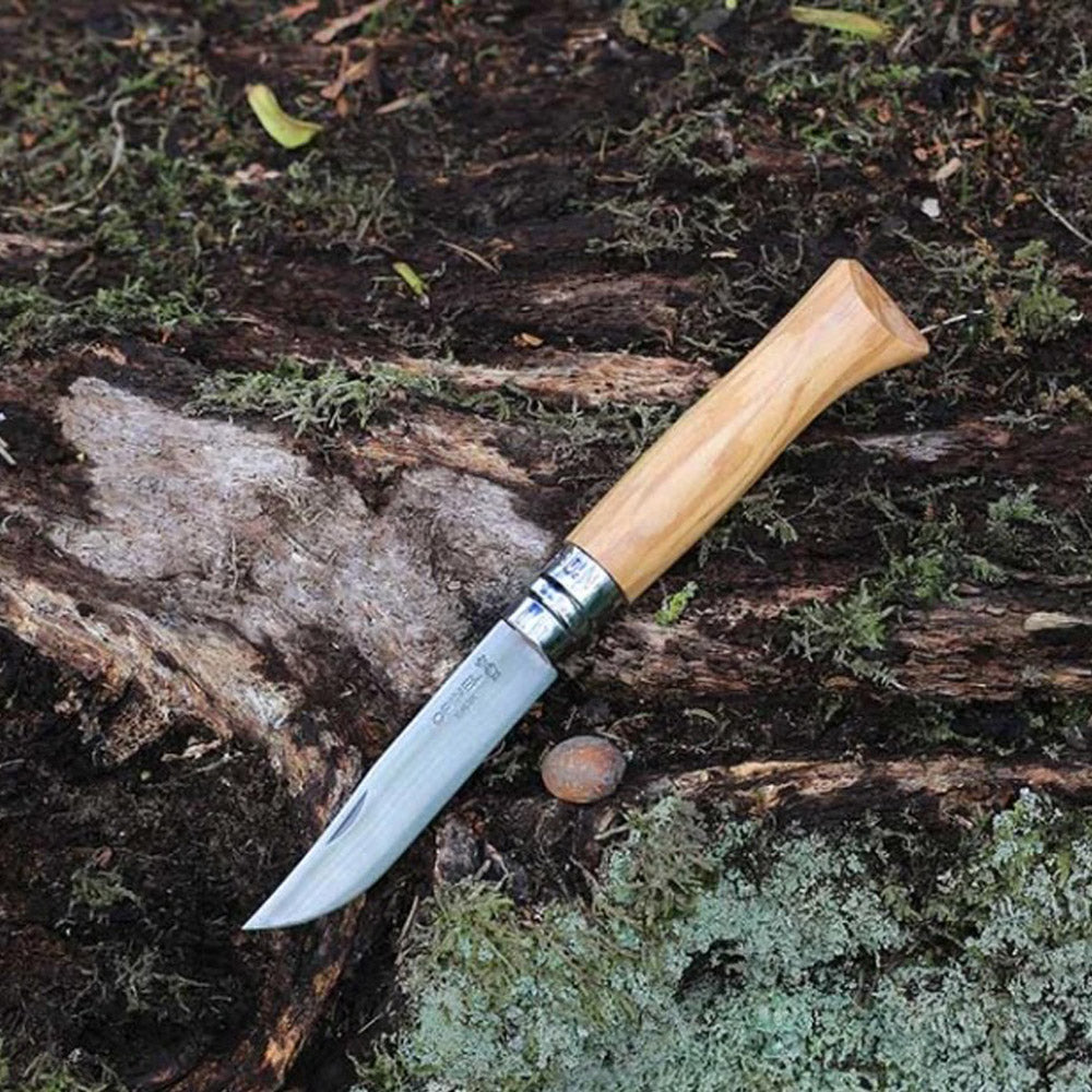 Cuchillo Opinel N°8 mango de olivo