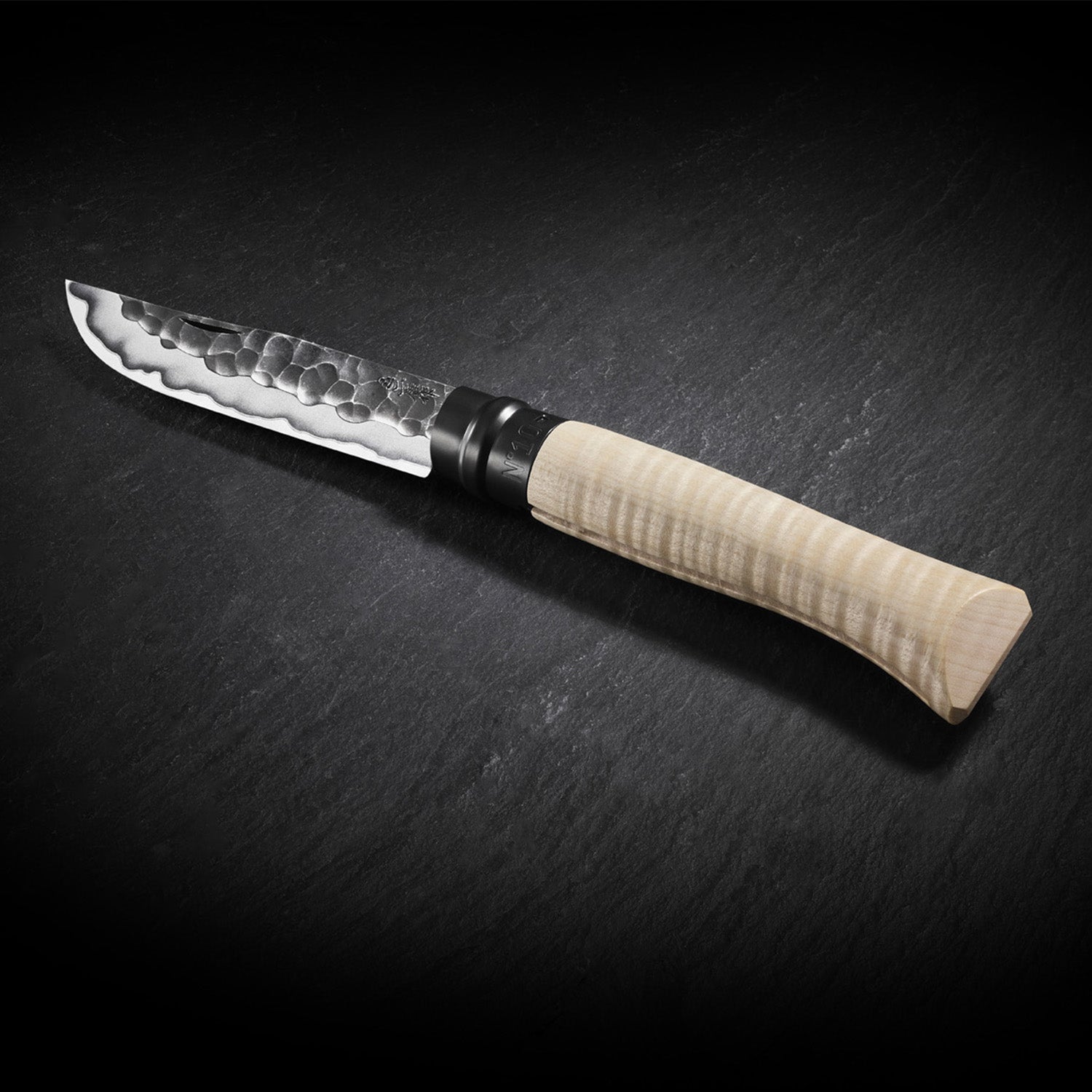 Cuchillo N°10 Forge edición especial Shiori Opinel Negro