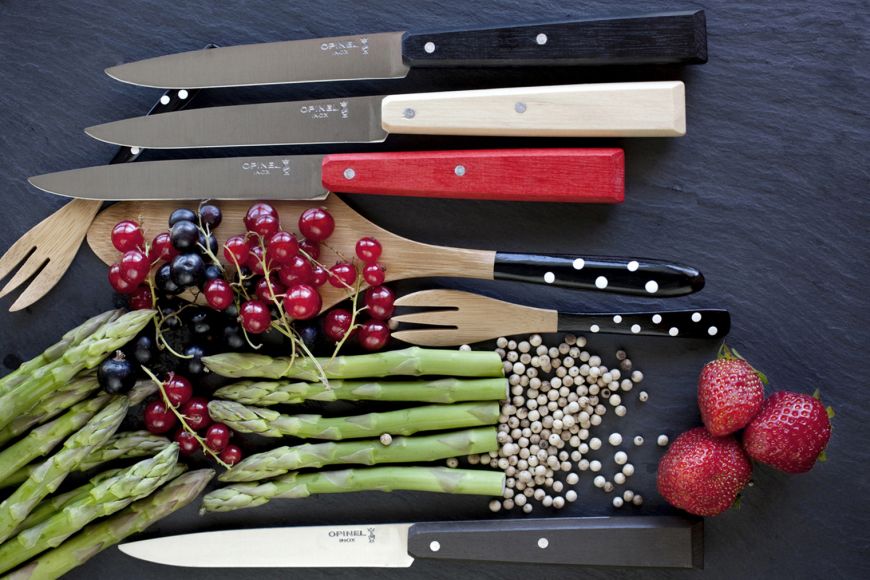 Cuchillo Opinel de mesa Bon Appetit rojo