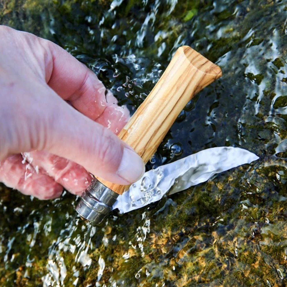 Cuchillo Opinel N°8 mango de olivo