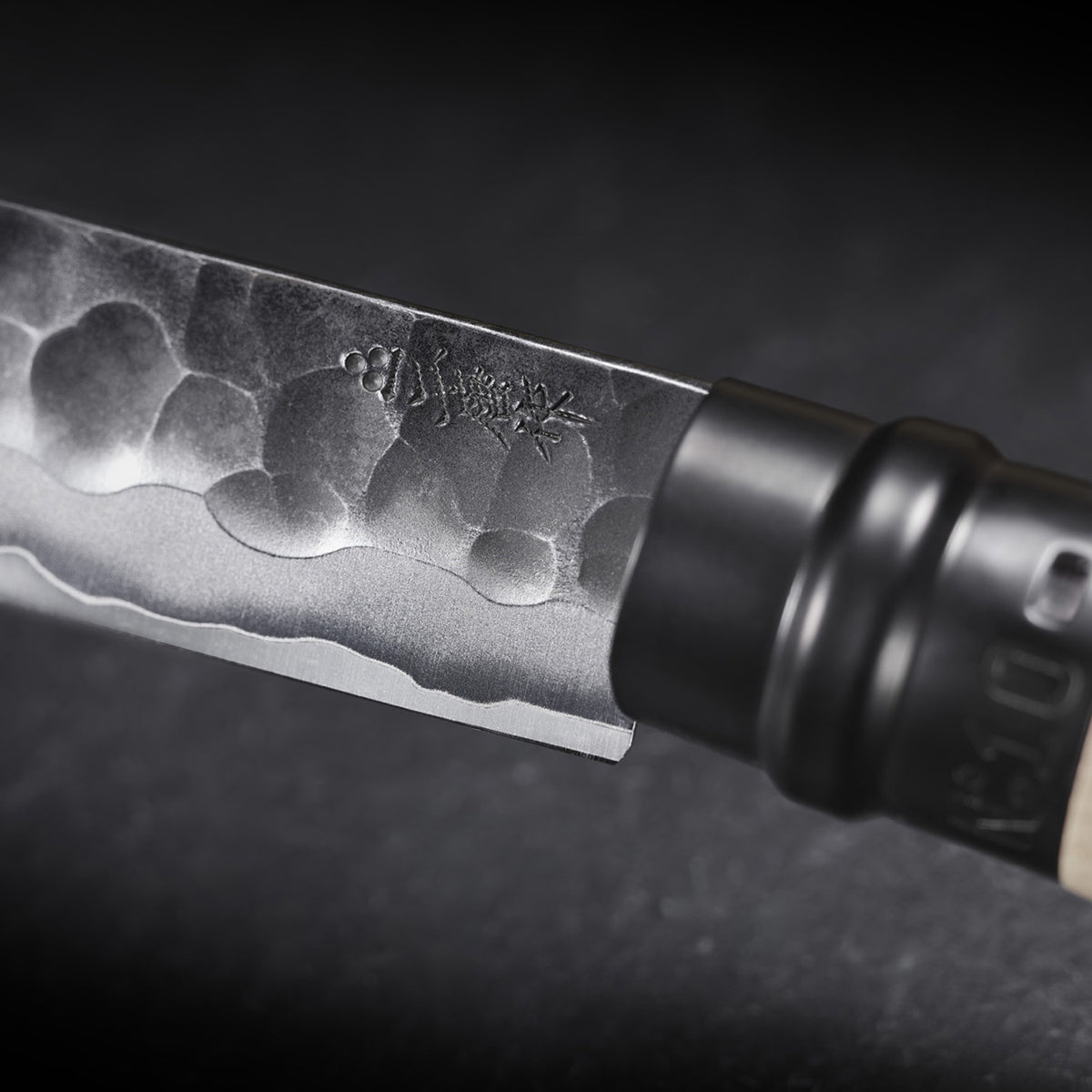 Cuchillo N°10 Forge edición especial Shiori Opinel Negro