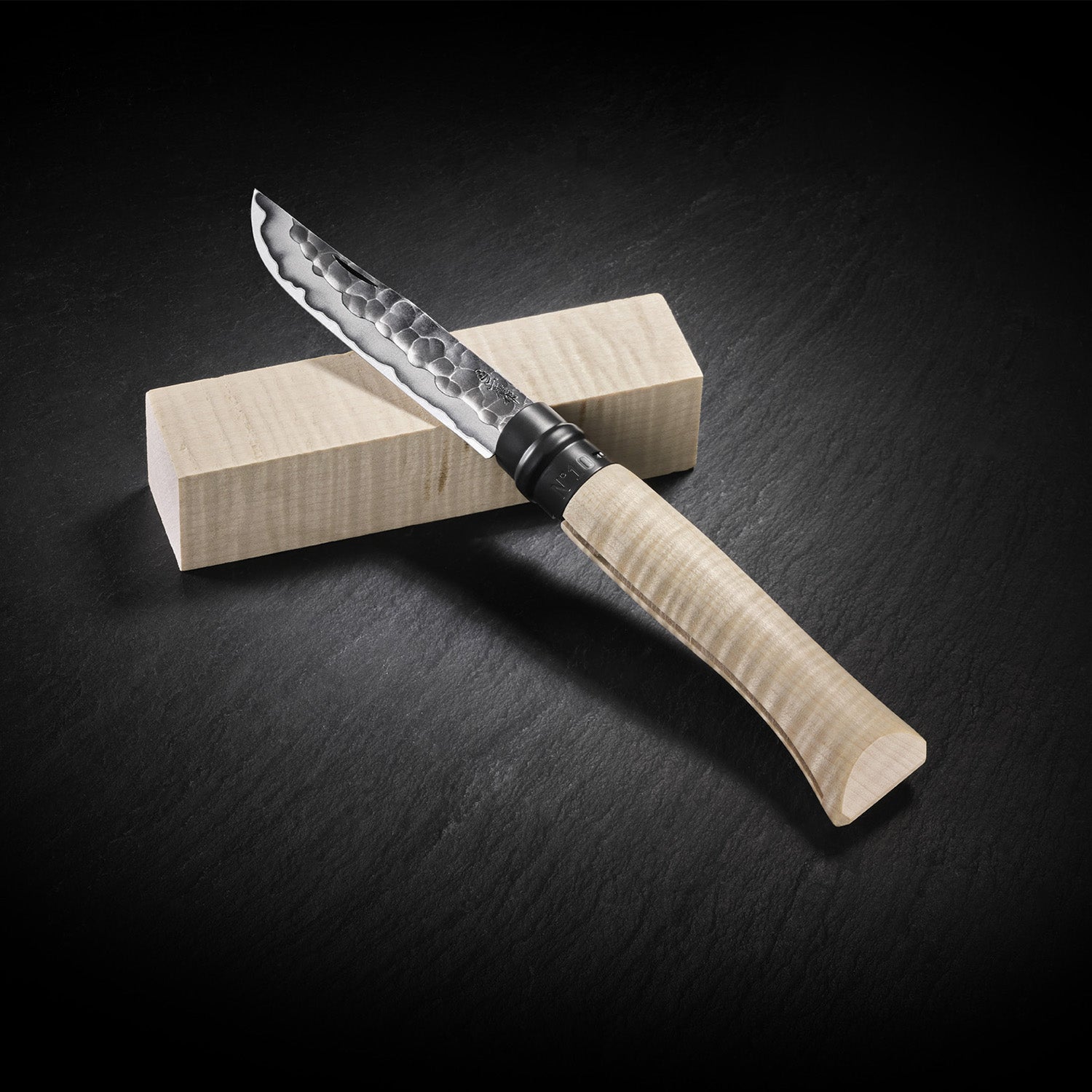 Cuchillo N°10 Forge edición especial Shiori Opinel Negro