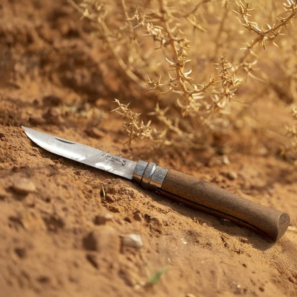 Cuchillo Opinel N°8 mango de nogal